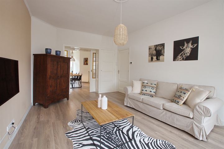 Koningin Wilhelminalaan 144 in Voorburg foto