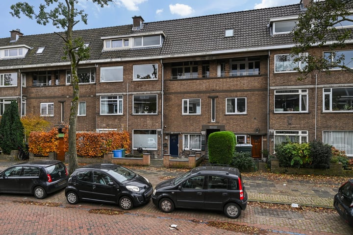 Koningin Wilhelminalaan 304A in Voorburg foto