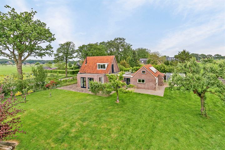 Koningin Wilhelminalaan 36 in Willemsoord foto