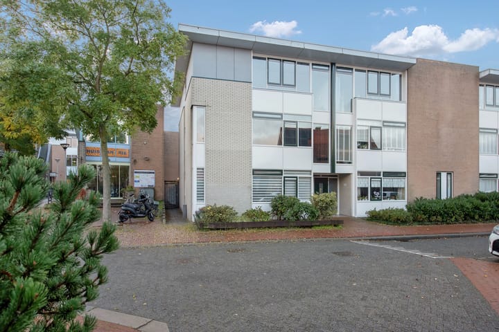 Koningin Wilhelminastraat 11 in Nootdorp foto