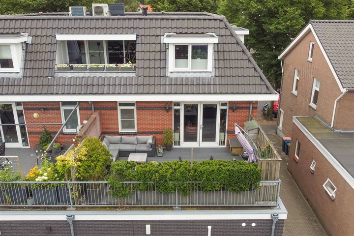 Koninginnelaan 101B in Apeldoorn foto