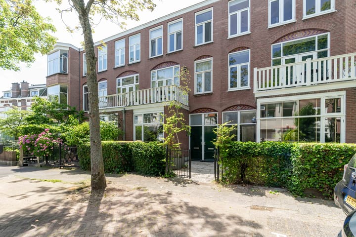 Koninginnelaan 106 in Rijswijk foto