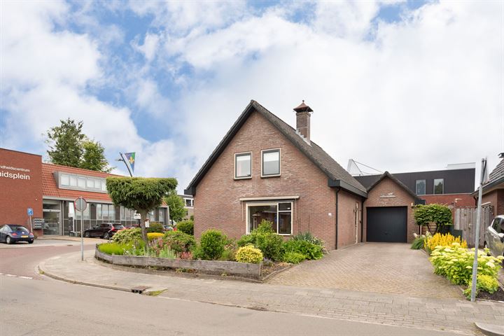 Koninginnelaan 25 in Voorthuizen foto