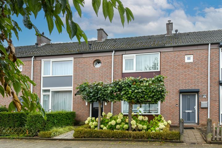 Koninginnelaan 60 in Roermond foto