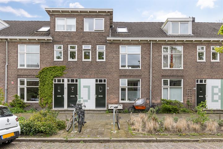 Koninginnelaan 83a in Groningen foto