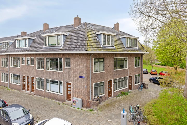 Koninginnelaan 88a in Groningen foto