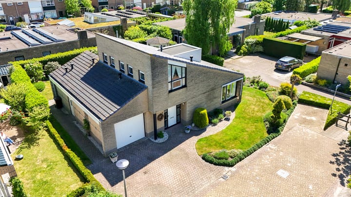 Koninginnenhof 2 in Benthuizen foto