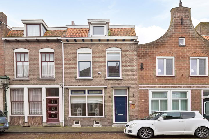 Koninginnestraat 12 in IJzendijke foto