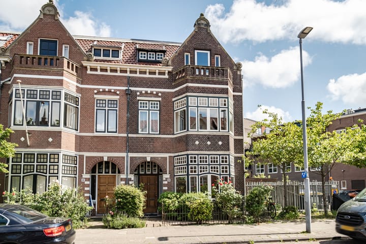 Koninginneweg 13 in Haarlem foto