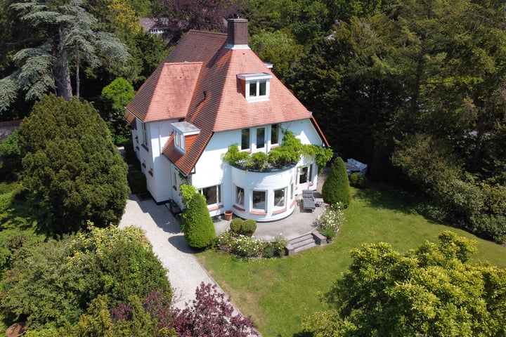 Koninginneweg 4 in Wassenaar foto