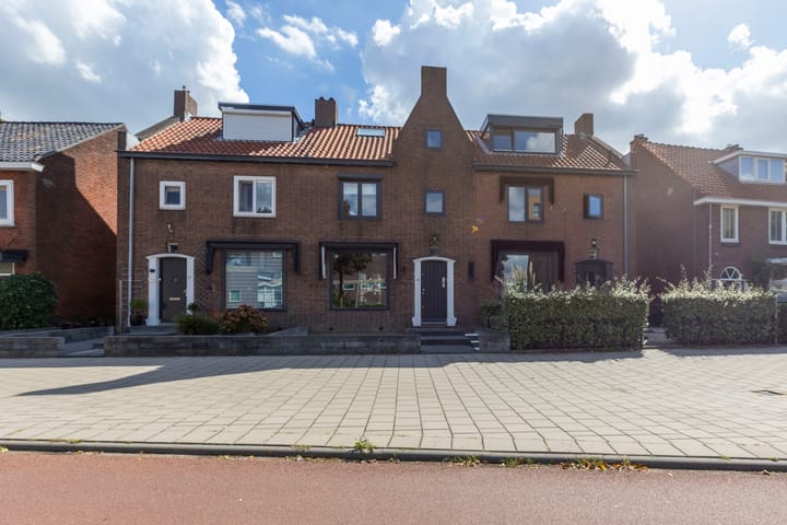 Koninginneweg 48 in Zwijndrecht foto