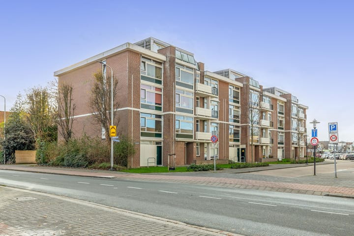 Koninginneweg 7 in Lisse