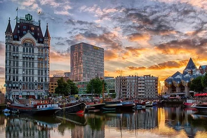Koningsdam 1 in Rotterdam foto
