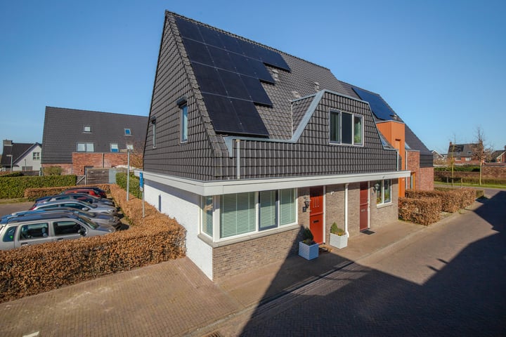 Koningskampstraat 8 in Zevenaar foto