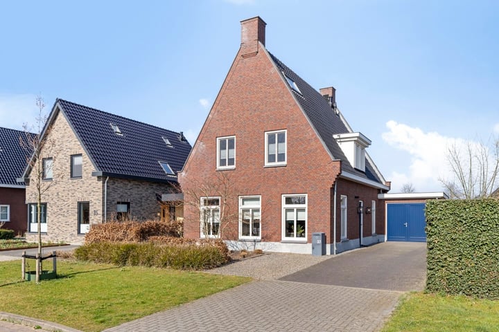 Koningslinde 37 in Wanroij foto