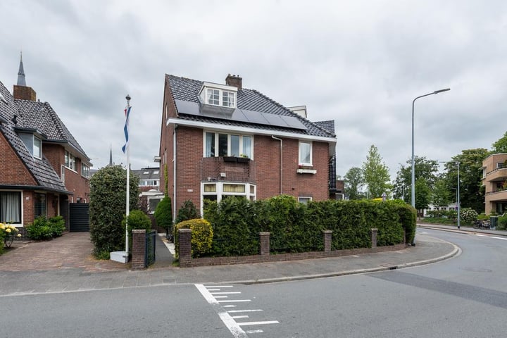 Koningsstraat 12 in Hilversum foto