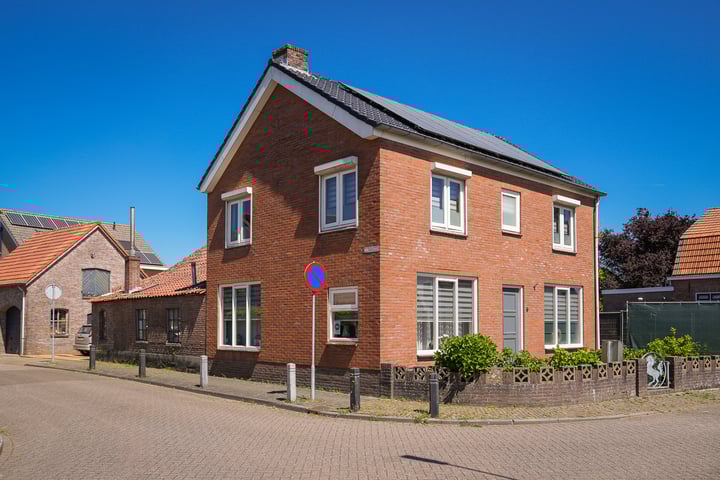 Koningsstraat 6 in Wamel foto