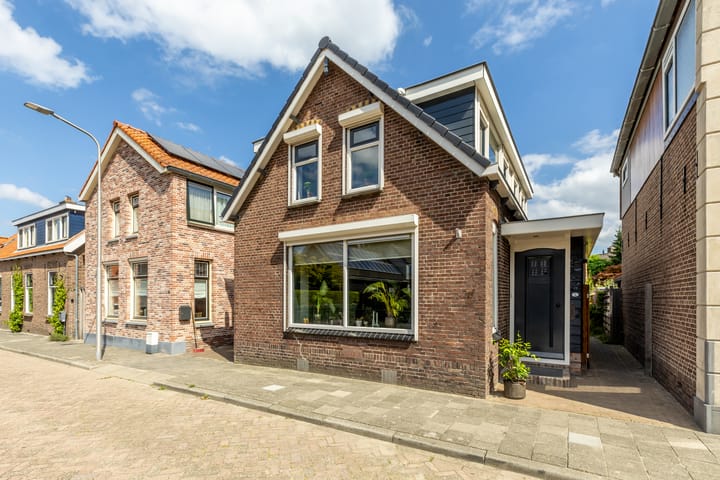 Kooijstraat 5 in 's-Gravendeel foto