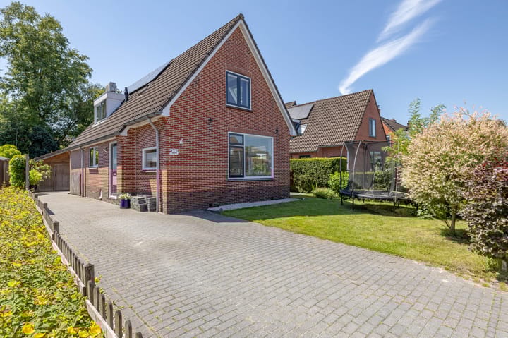 Kooiweg 25 in Eelde