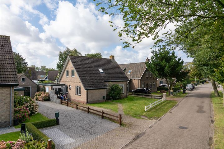 Kooiweg 8 in Buren foto