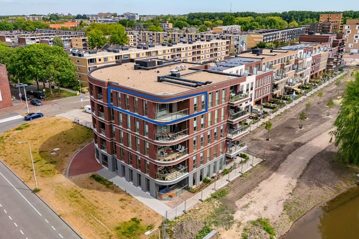 Koolmeesstraat 122 in Alphen aan den Rijn foto