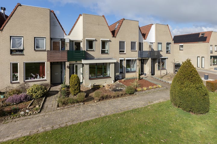 Koolmeesstraat 15 in Neede foto