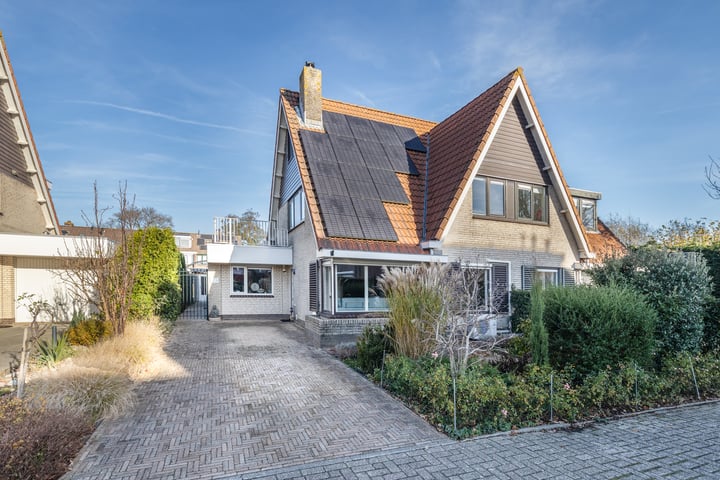 Koolzaadveld 17 in Bergschenhoek foto
