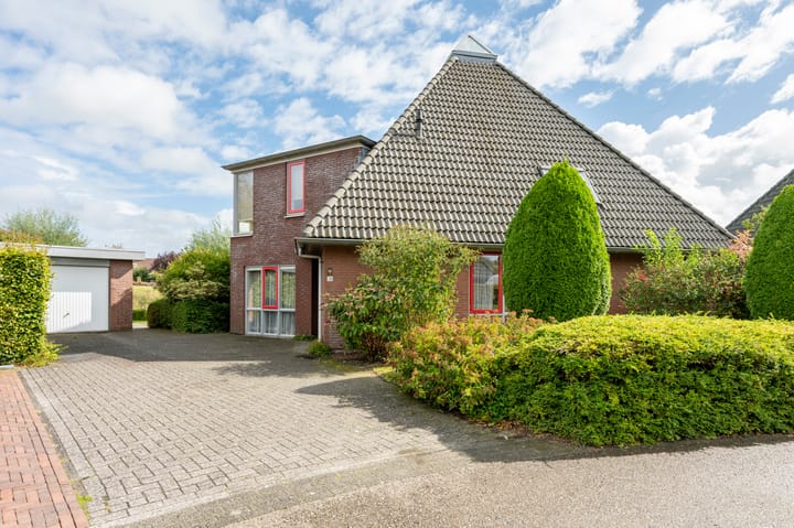 Koraaldreef 18 in Emmen foto