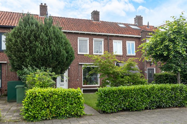 Koraalstraat 17 in Breda foto