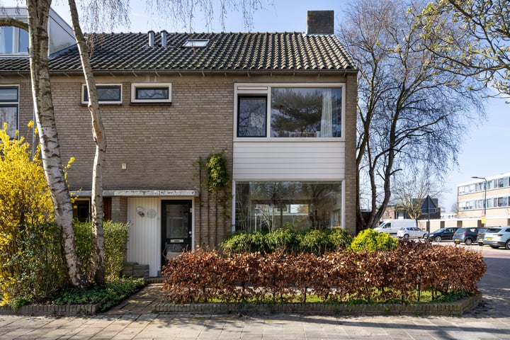 Koraalstraat 24 in Leiden foto