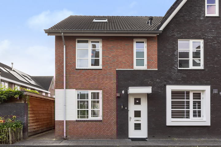 Koraalzwam 20 in Apeldoorn foto