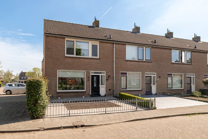 Korenbloem 15 in Culemborg foto