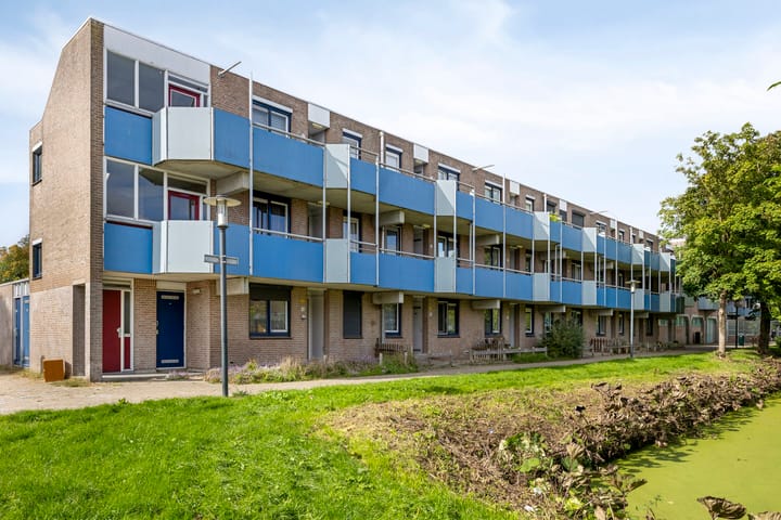 Korenbloem 37 in Zwaag