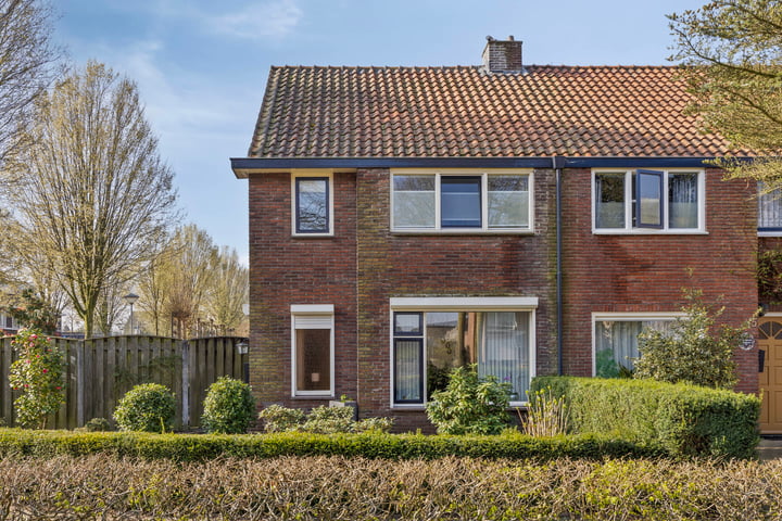 Korenbloemstraat 13 in Helmond foto