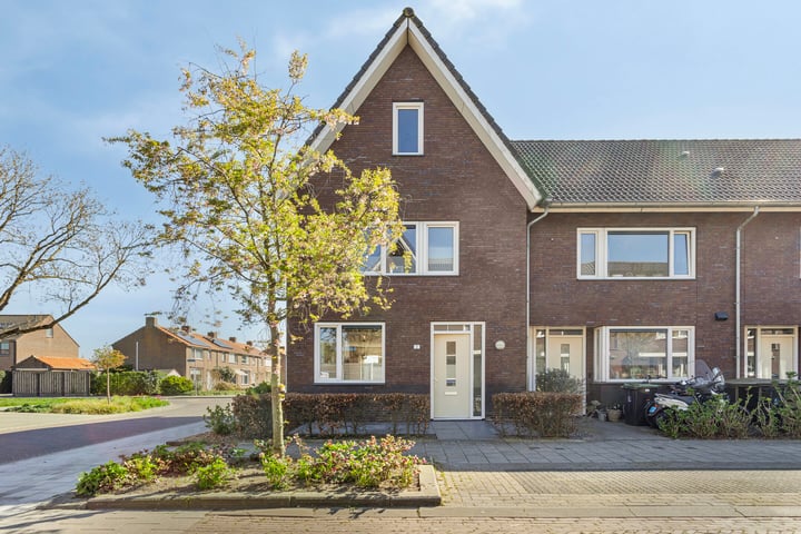 Korenbloemstraat 2 in Goes foto