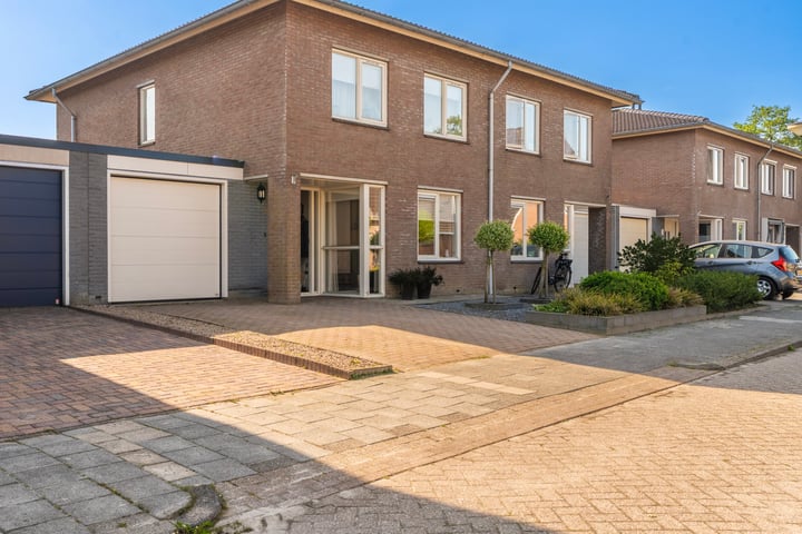 Korenbloemstraat 21 in Appingedam foto
