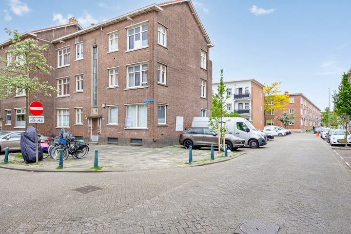 Korhaanstraat 1A in Rotterdam foto