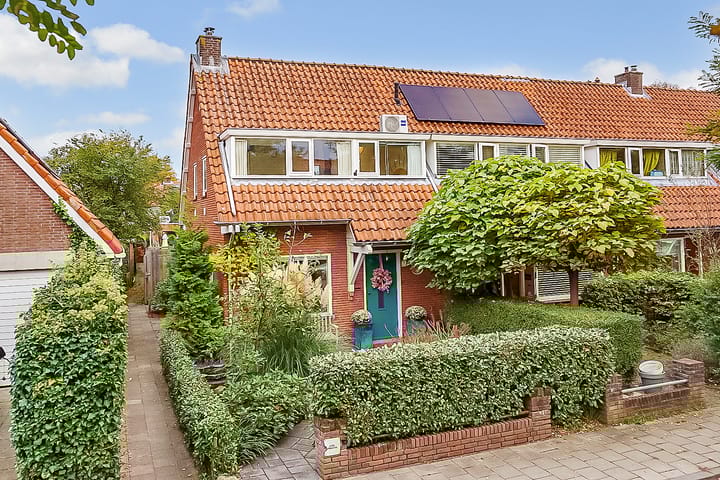 Korhoenlaan 1 in Bilthoven foto