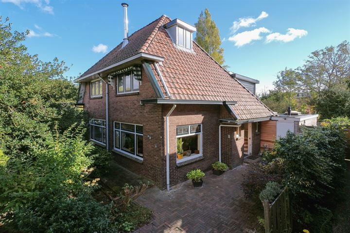 Korte Muiderweg 8 in Weesp foto