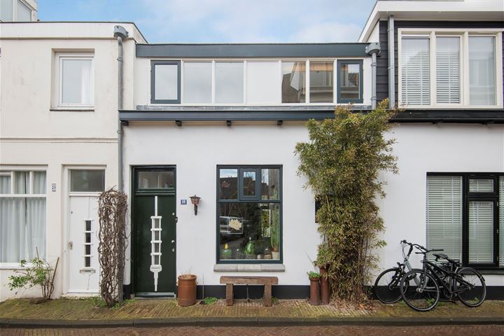 Korte Poellaan 18 in Haarlem foto