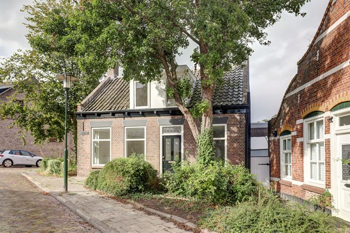 Korte Vest 22 in Sint-Maartensdijk foto