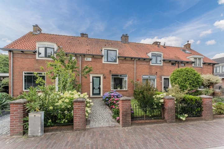 Korte Waarder 13 in Nieuwerbrug aan den Rijn