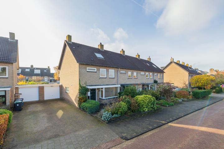 Kortenaerlaan 27 in Bennebroek