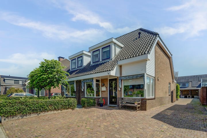 Kosterdijk 14 in Waarder