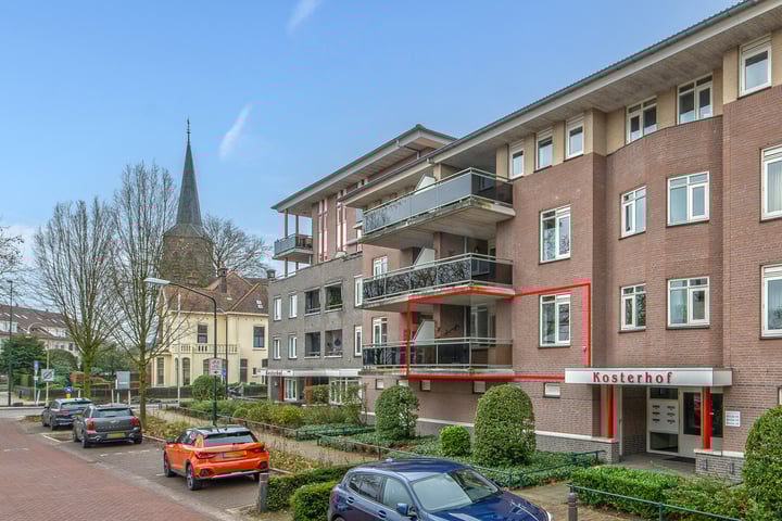 Kosterhof 31 in Waalre foto