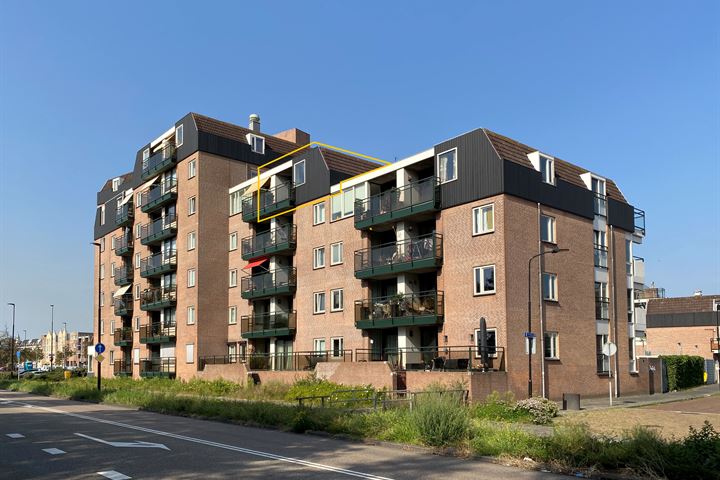 Koude Horn 61 in Beverwijk foto
