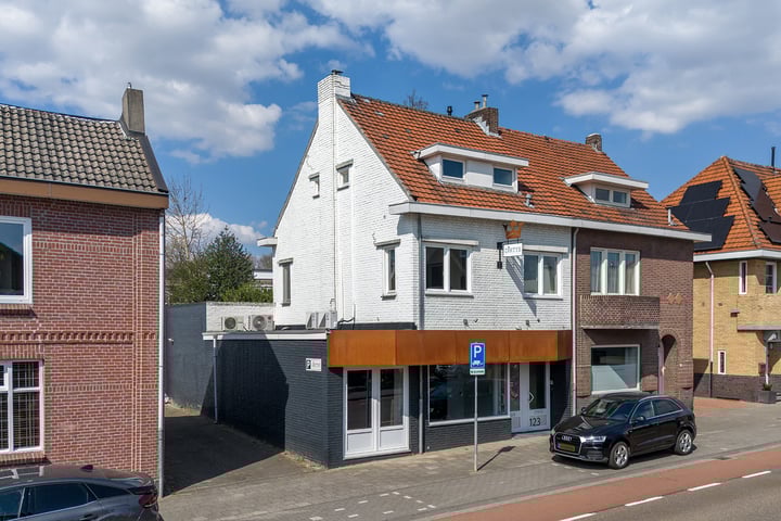 Kouvenderstraat 123 in Hoensbroek