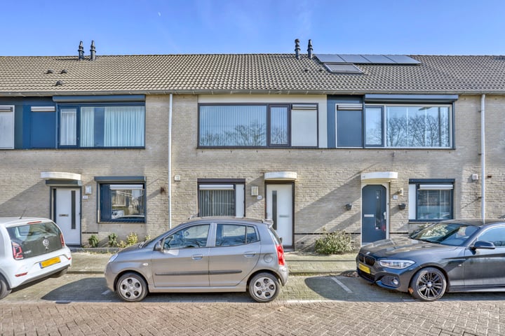 Kouwenaardseweg 16 in Hoogvliet Rotterdam foto