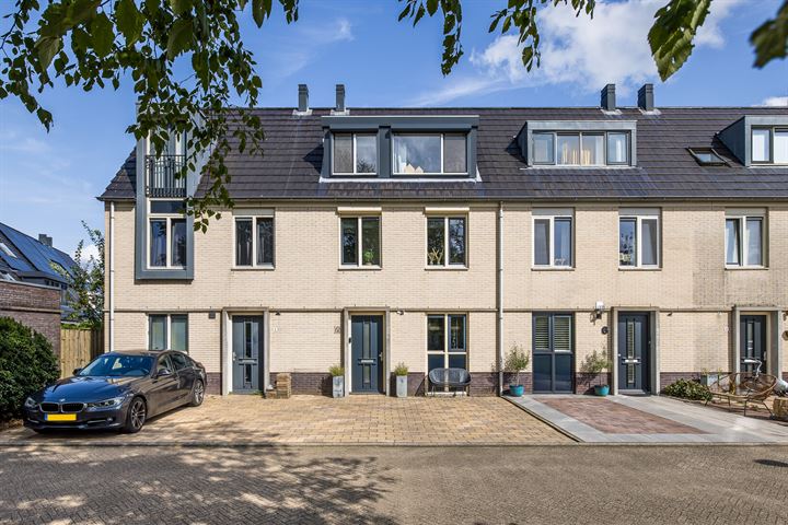 Kraagsteen 4 in Houten foto