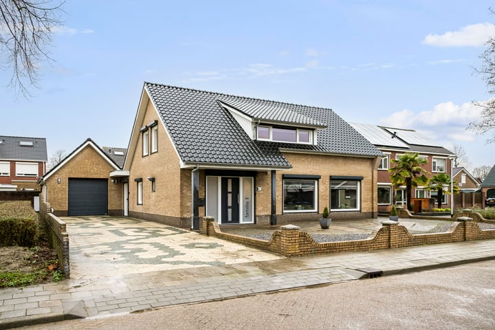 Kraaiendonk 3 in St. Willebrord foto